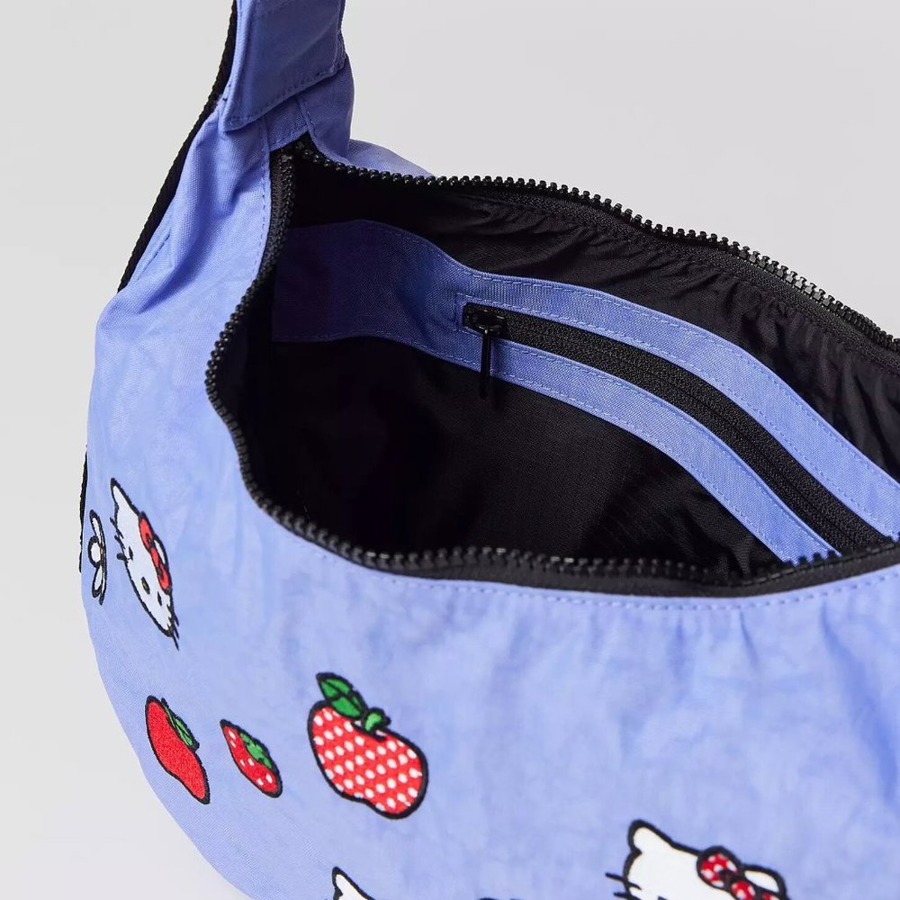 NWT Baggu Medium Crescent Bag -  Embroidered Hello Kitty & Apple (Bluebell) - Picture 7 of 9